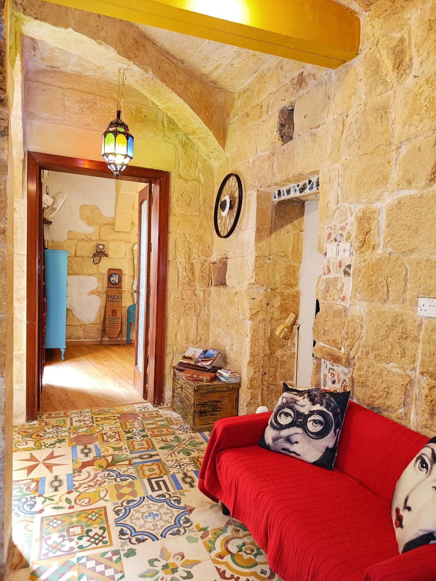 Fusion Homestay Accommodation 모스타 외부 사진