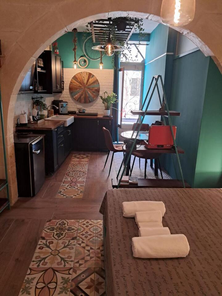 Fusion Homestay Accommodation 모스타 외부 사진